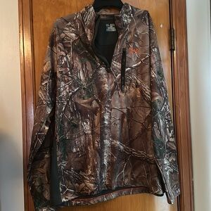 Under Armour Realtree Camouflage 1/4 zip jacket
